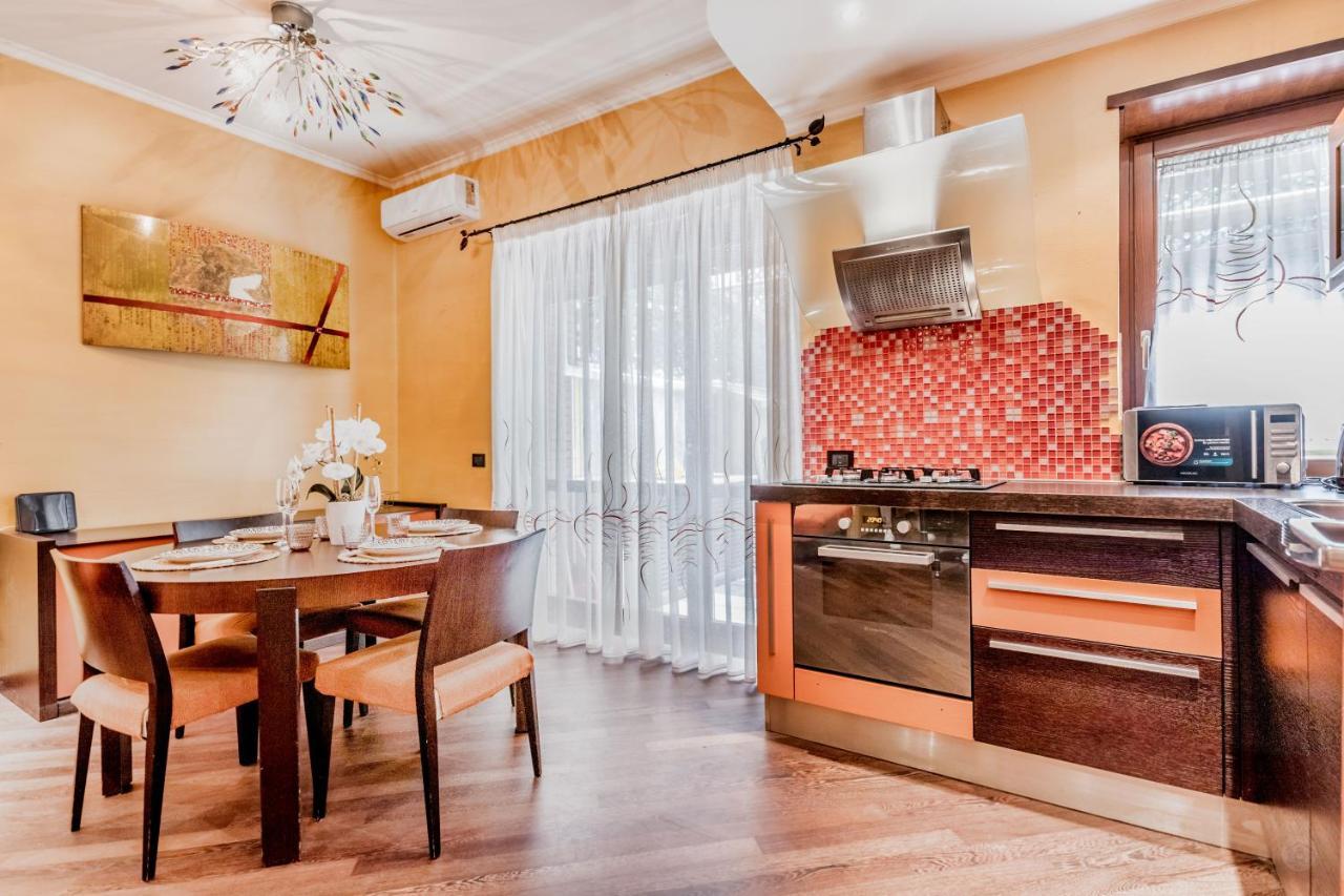 Bbhome Elegant Flat With Private Terrace Pamphili Appartamento Roma